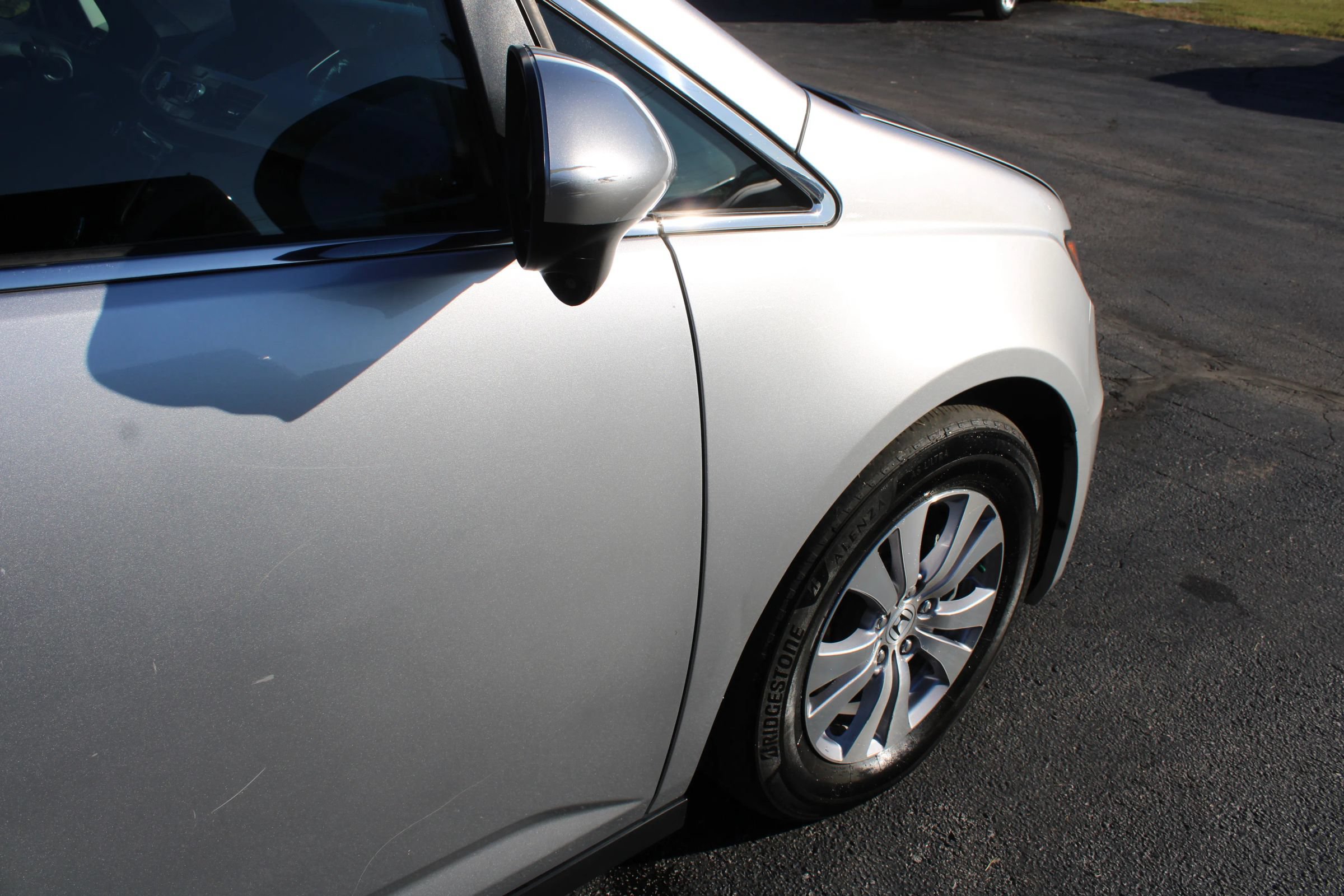 Used 2015 Honda Odyssey EX-L image 10