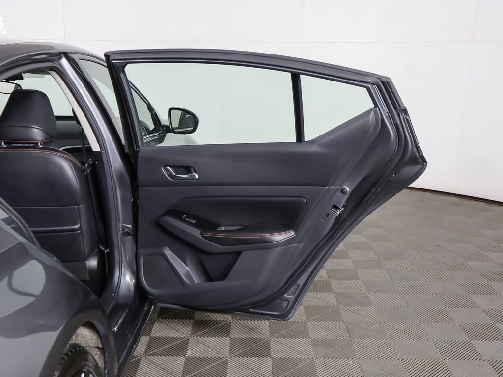 Used 2024 Nissan Altima 2.5 SR image 18