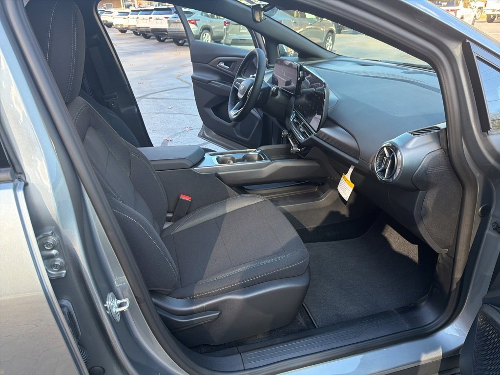 New 2026 Chevrolet Equinox EV LT w/ Comfort Package image 13