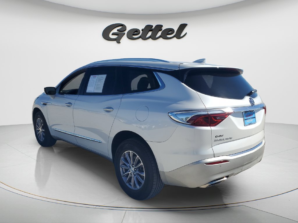 Used 2022 Buick Enclave Essence w/ Sound and Sites Package FWD image 7