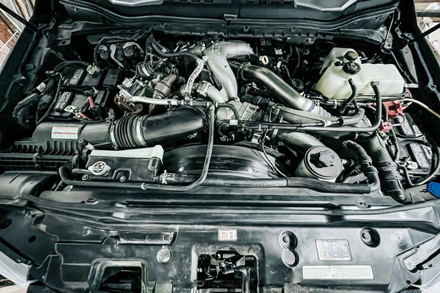 Used 2022 Ford F550 4x4 Crew Cab Super Duty w/ Power Equipment Group image 15