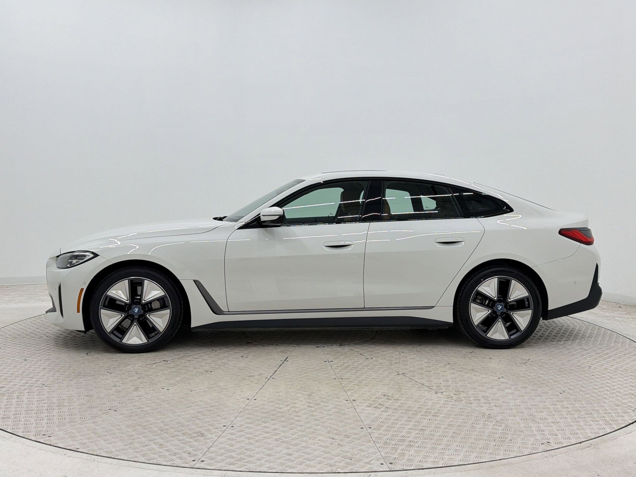 Certified 2023 BMW i4 eDrive35 w/ Premium Package image 2