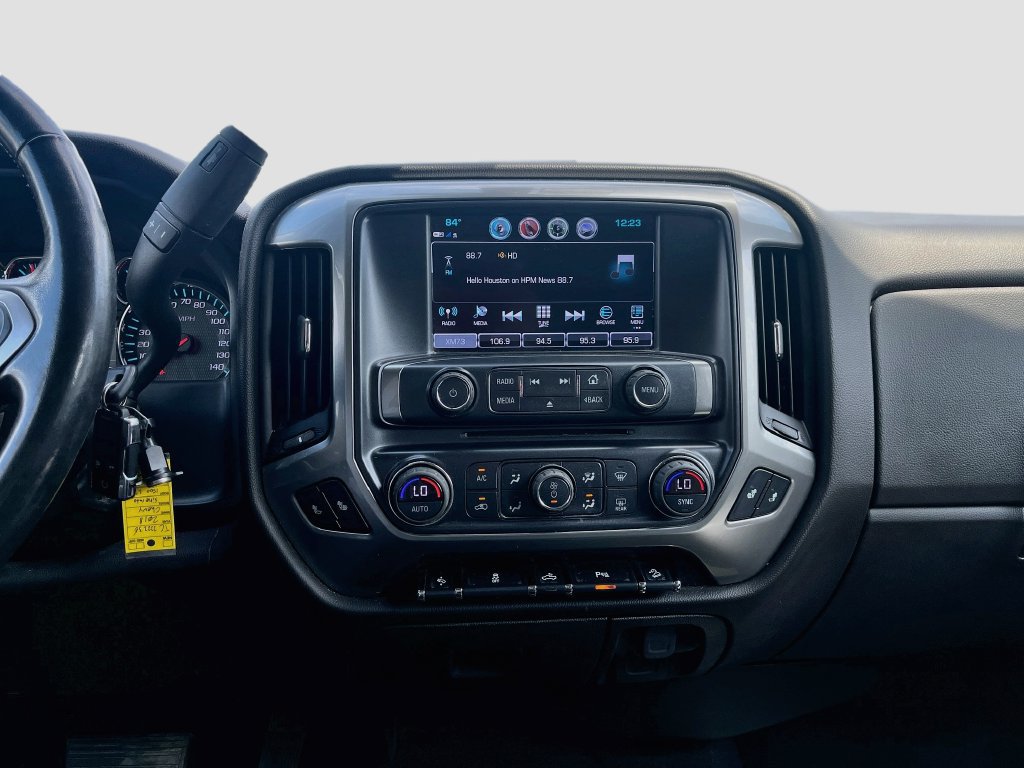 Used 2018 Chevrolet Silverado 1500 LT w/ All Star Edition AWD/4WD image 15