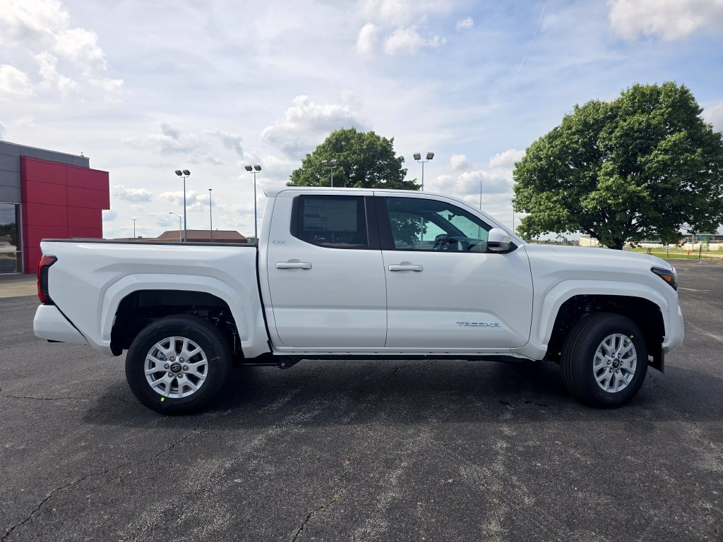 New 2026 Toyota Tacoma SR5 AWD/4WD image 15