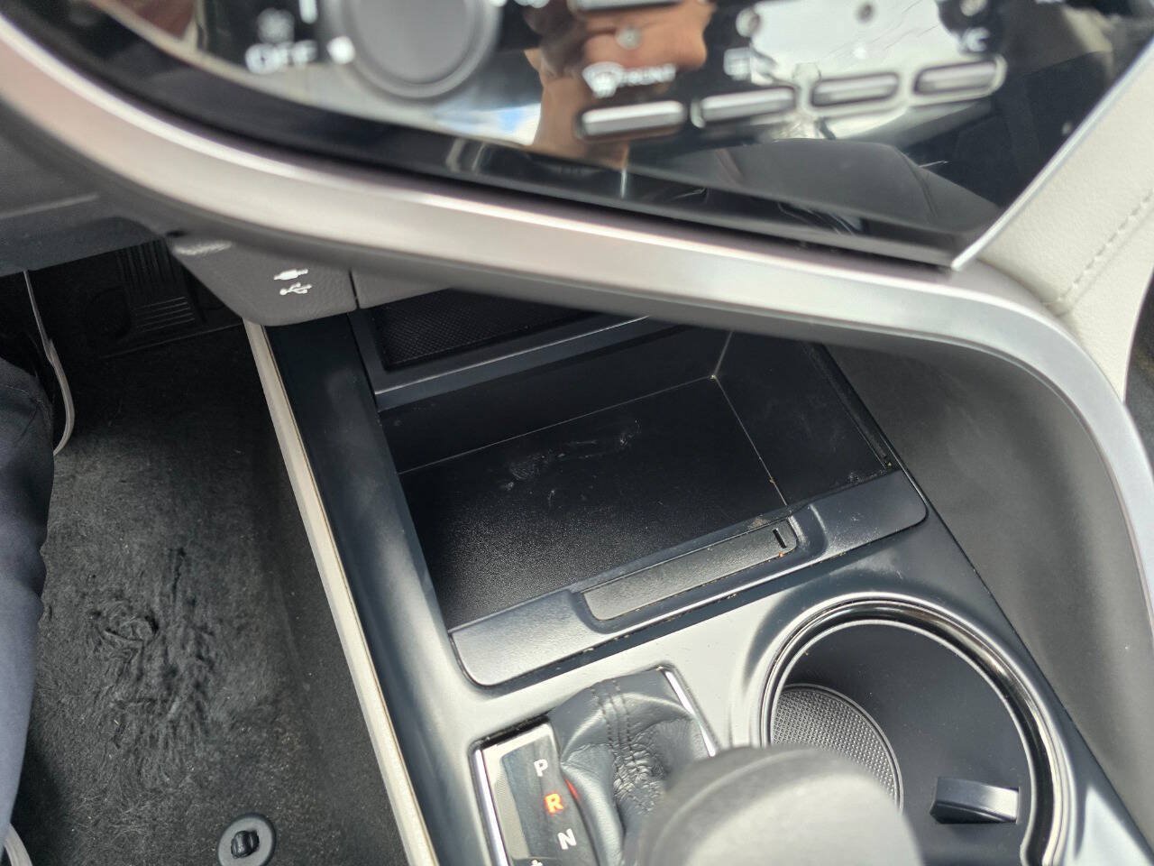 Used 2018 Toyota Camry LE w/ Convenience Package FWD image 20