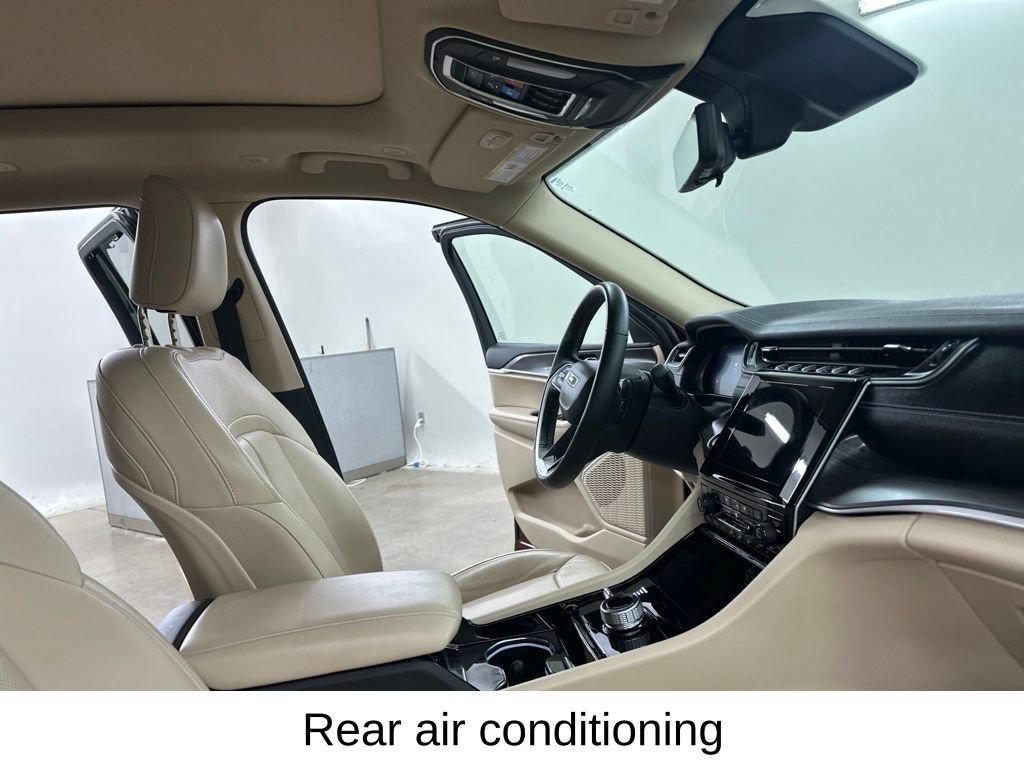 Used 2022 Jeep Grand Cherokee L Limited w/ Luxury Tech Group II AWD/4WD image 23