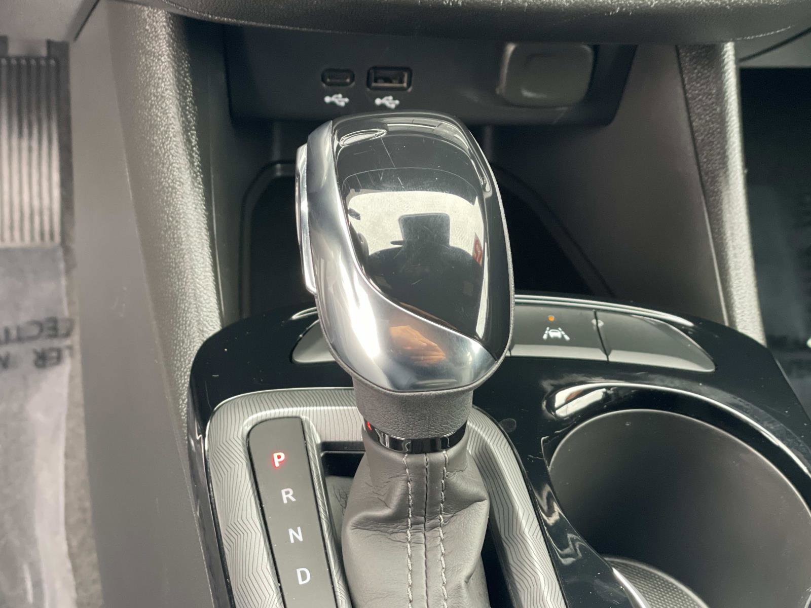 Used 2025 Buick Envista Sport Touring image 17