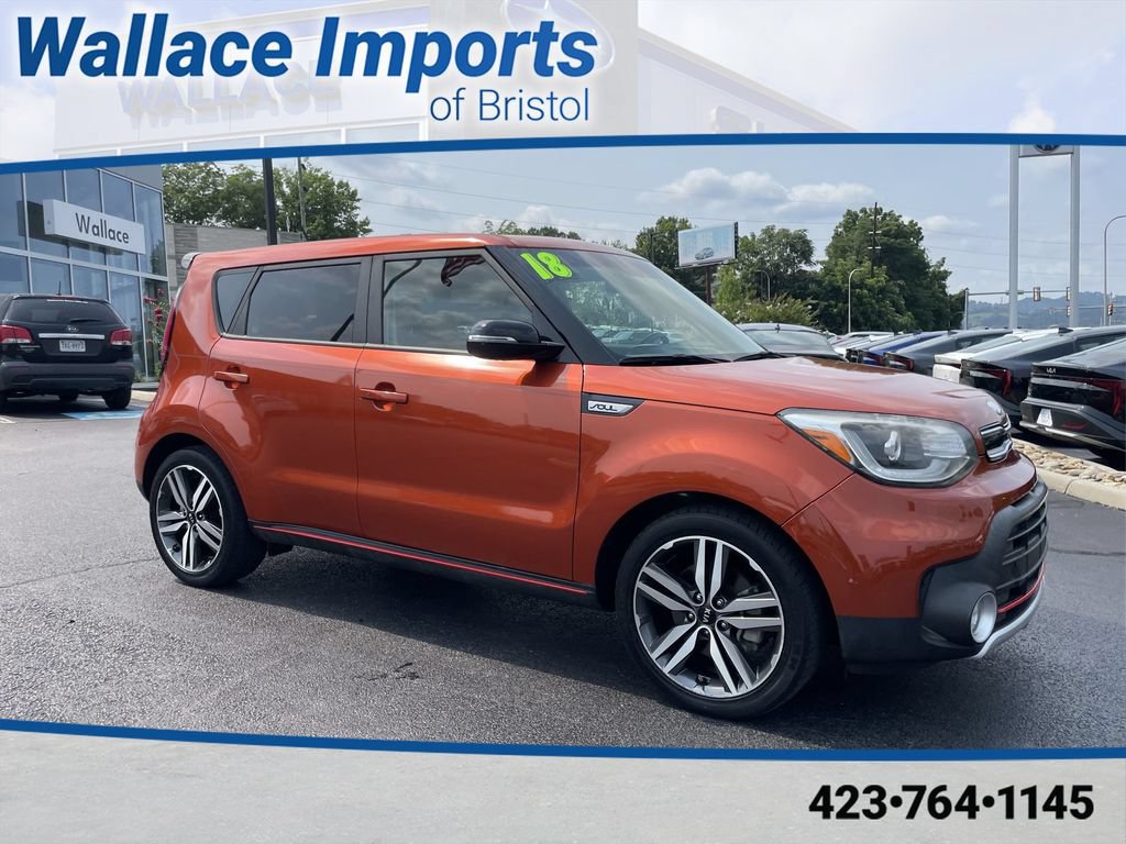 Used 2018 Kia Soul ! w/ Tech Package FWD image 1
