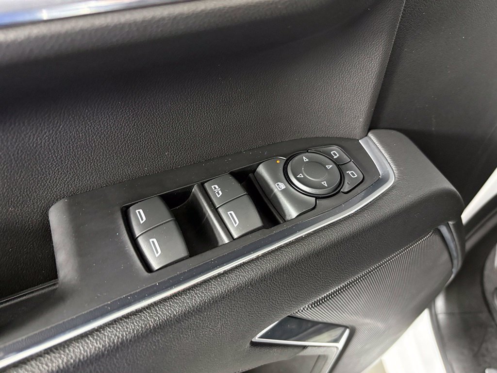 Used 2023 Chevrolet Silverado 1500 LT AWD/4WD image 15
