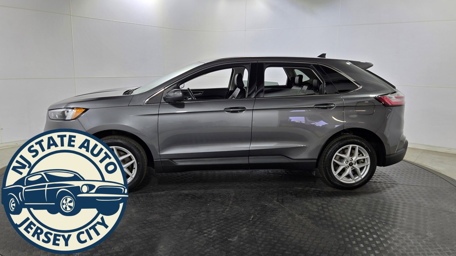 Used 2024 Ford Edge SEL image 4