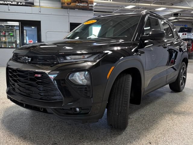 Used 2022 Chevrolet TrailBlazer RS w/ Convenience Package AWD/4WD image 3