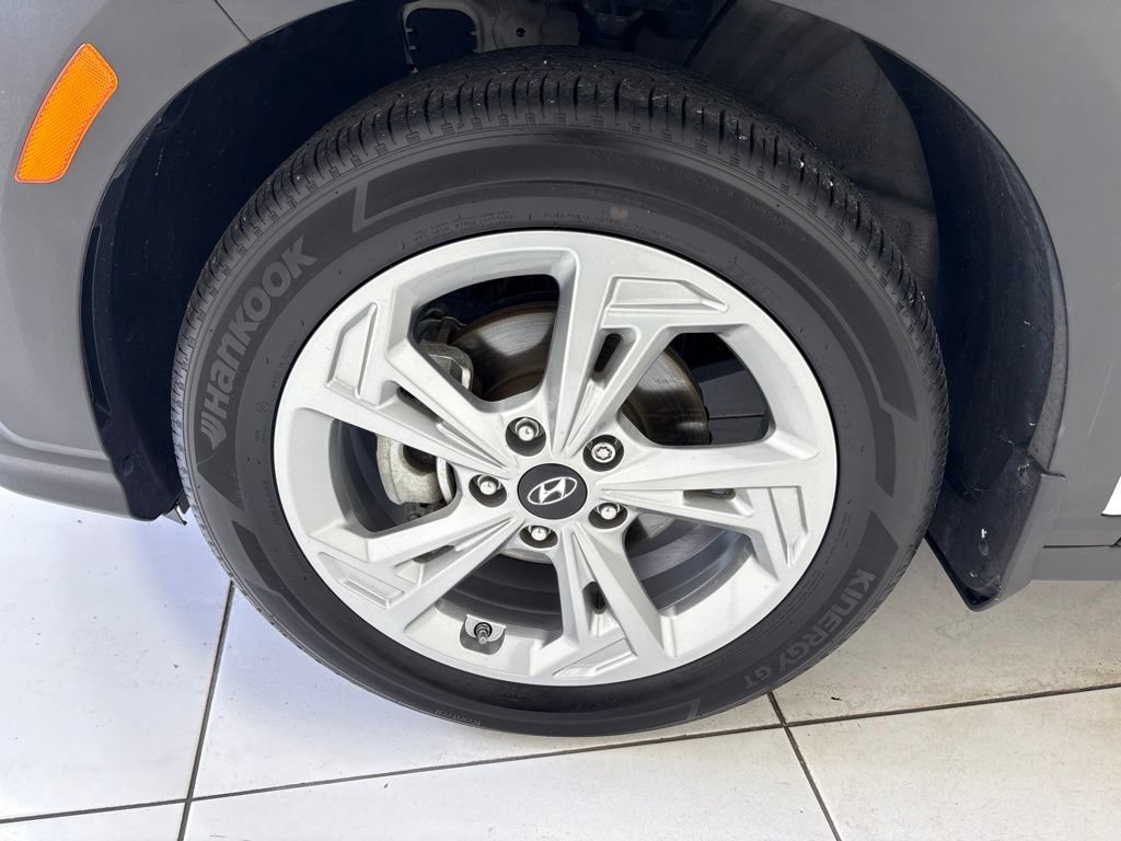 Used 2023 Hyundai Kona SEL w/ Convenience Package FWD image 9