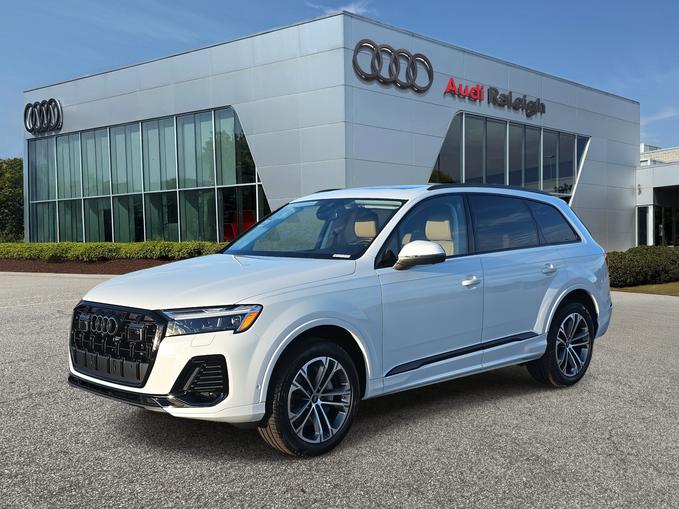New 2026 Audi Q7 2.0T Premium Plus image 1