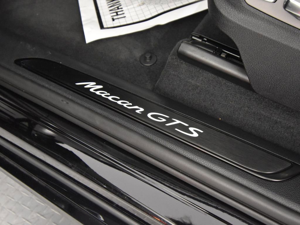 Certified 2024 Porsche Macan GTS AWD/4WD image 20