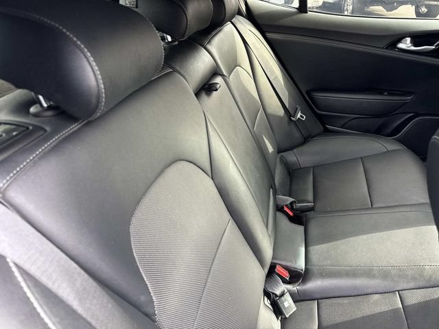 Used 2022 Kia Stinger GT-Line RWD image 32