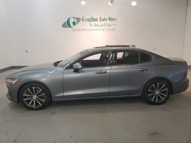 Used 2021 Volvo S60 T5 Momentum w/ Climate Package FWD image 3
