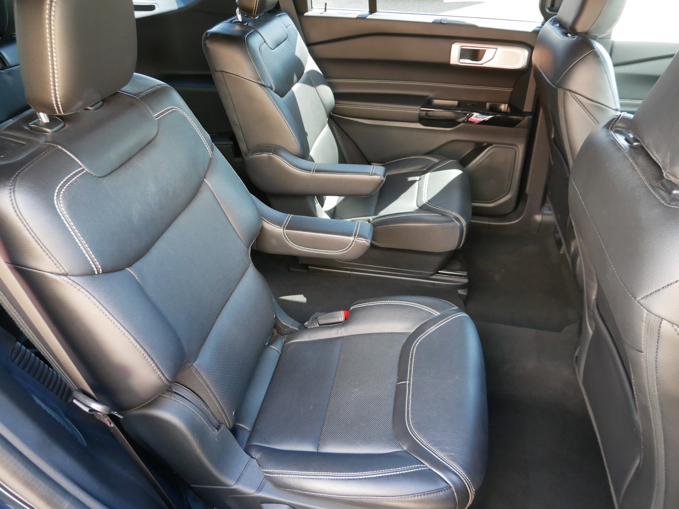 Certified 2023 Ford Explorer ST AWD/4WD image 24