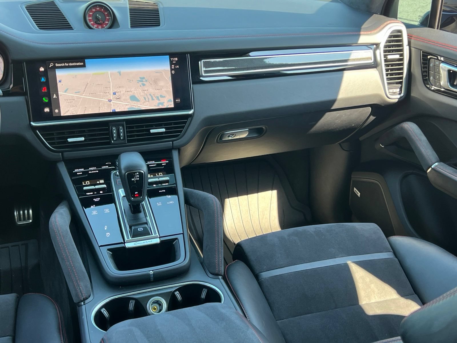 Certified 2023 Porsche Cayenne GTS AWD/4WD image 30