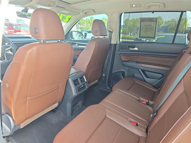Used 2023 Volkswagen Atlas SE w/ Panoramic Sunroof Package FWD image 12