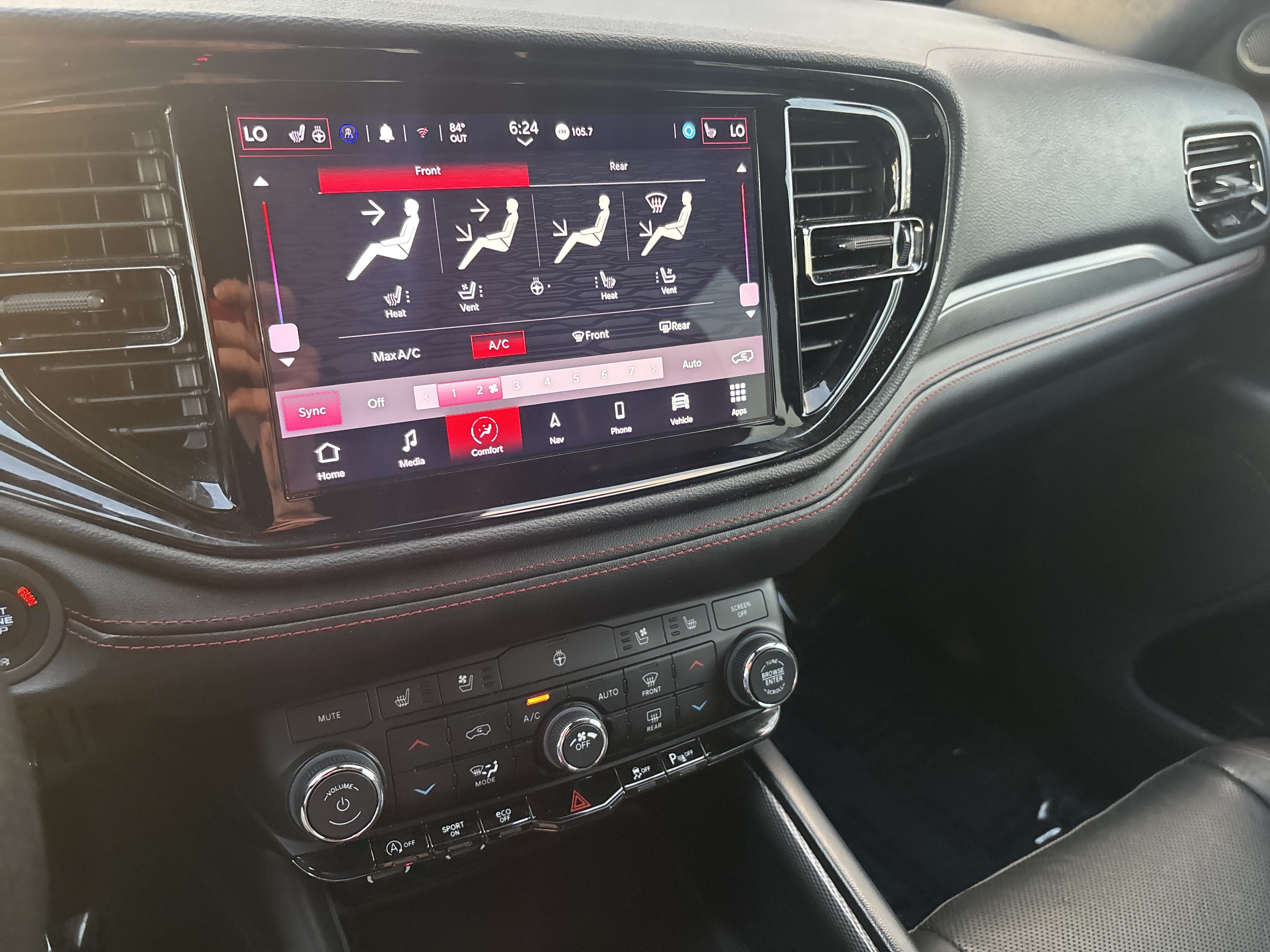 Used 2024 Dodge Durango GT AWD/4WD image 13