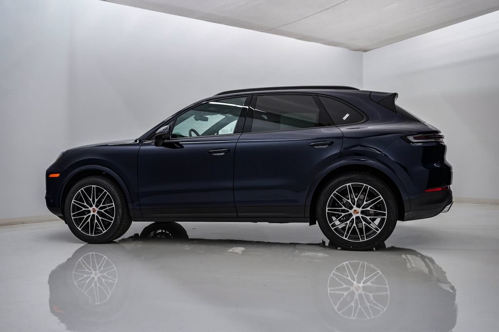 New 2026 Porsche Cayenne AWD/4WD image 2