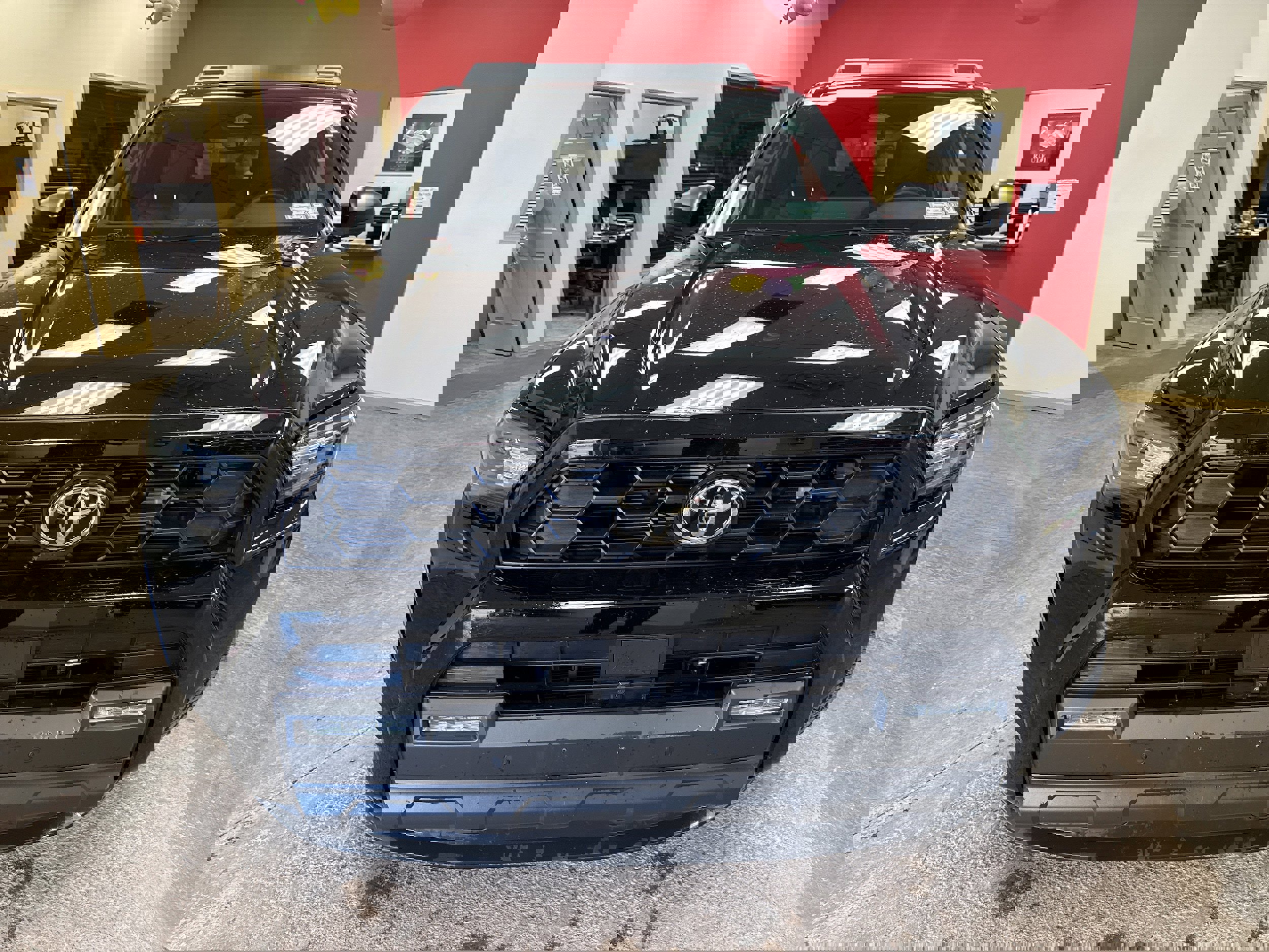 Used 2025 Toyota 4Runner TRD Off-Road Premium AWD/4WD image 2