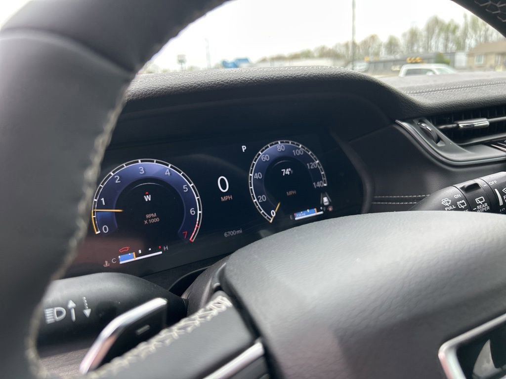 Used 2025 Jeep Grand Cherokee L Limited w/ Black Appearance Package AWD/4WD image 30