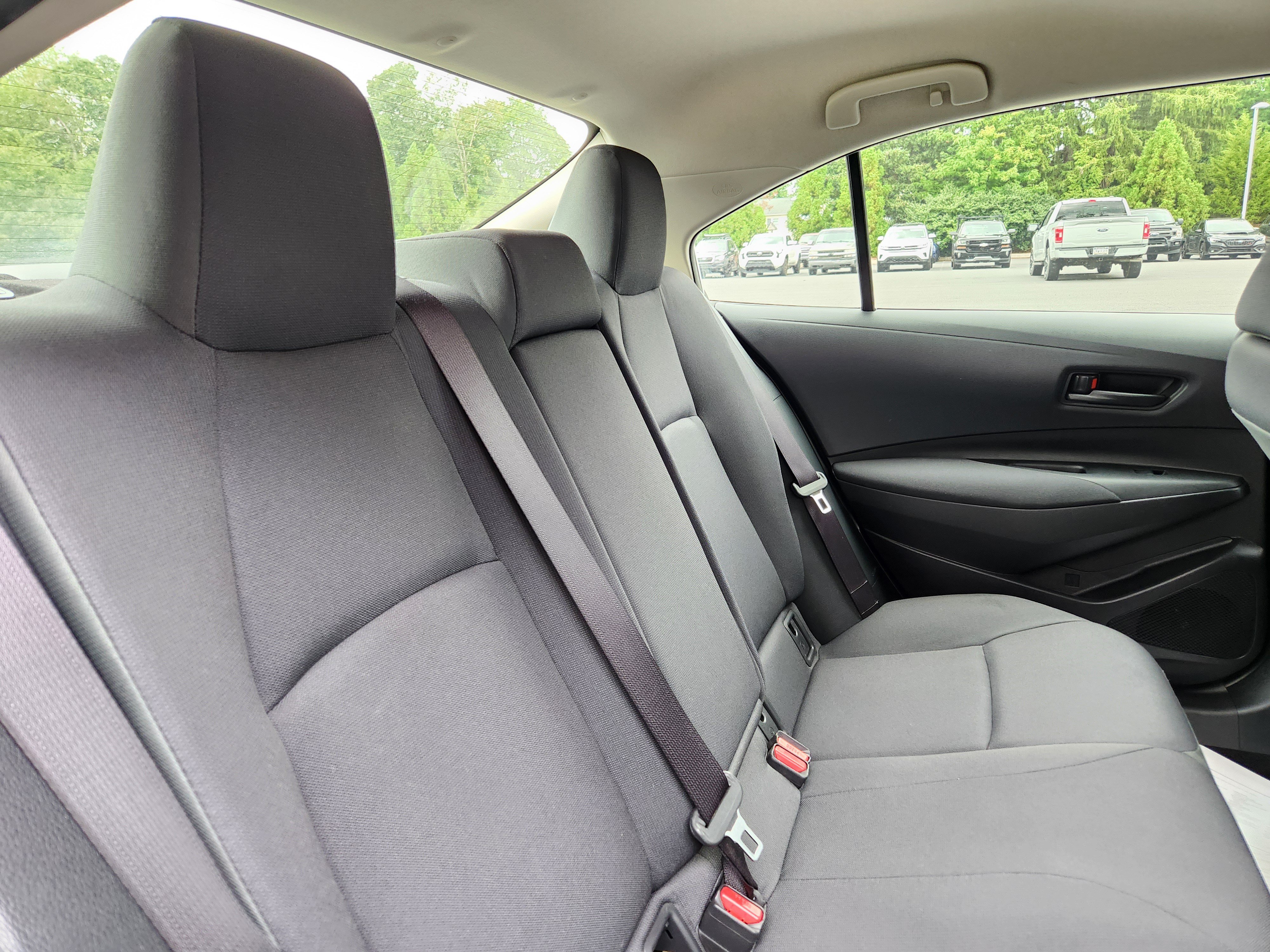 Used 2022 Toyota Corolla LE w/ LE Convenience Package FWD image 15