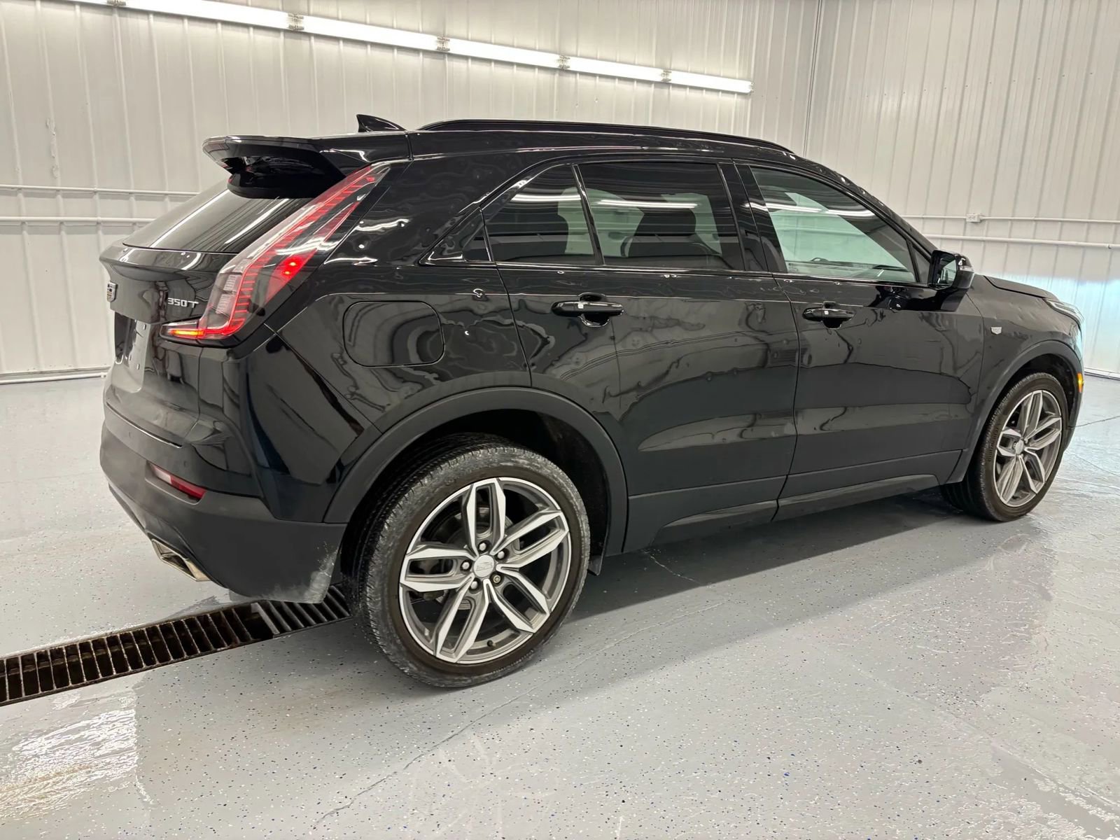 Used 2023 Cadillac XT4 Sport w/ Sun And Sound Package image 4