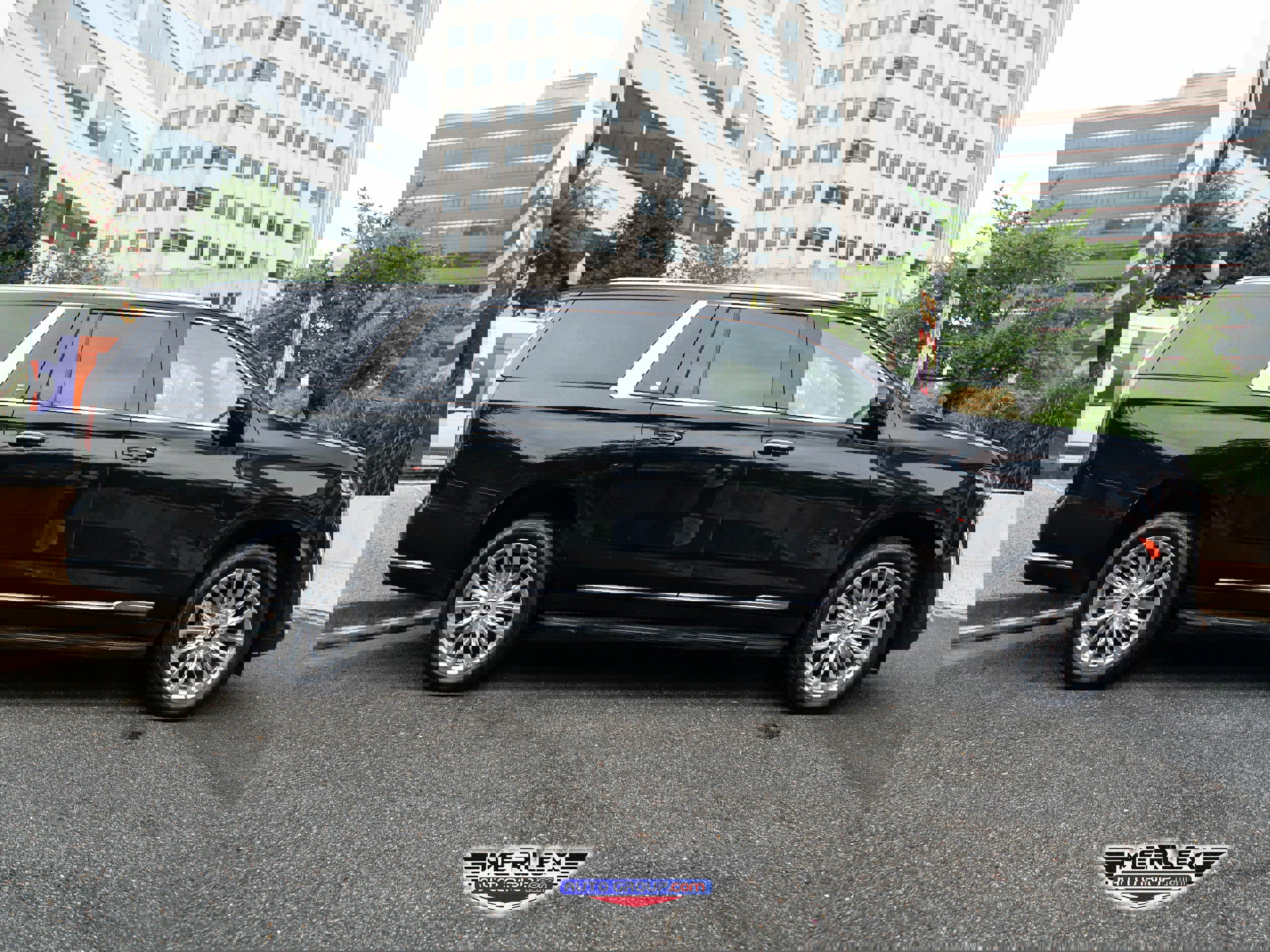 Used 2022 Cadillac Escalade ESV Premium Luxury image 8