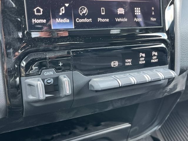 New 2025 RAM 2500 Big Horn AWD/4WD image 16