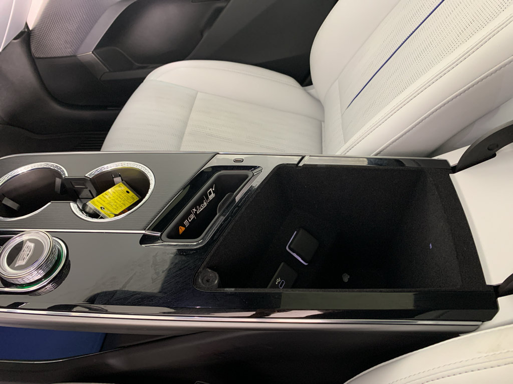 Used 2024 Cadillac Lyriq Luxury RWD image 30