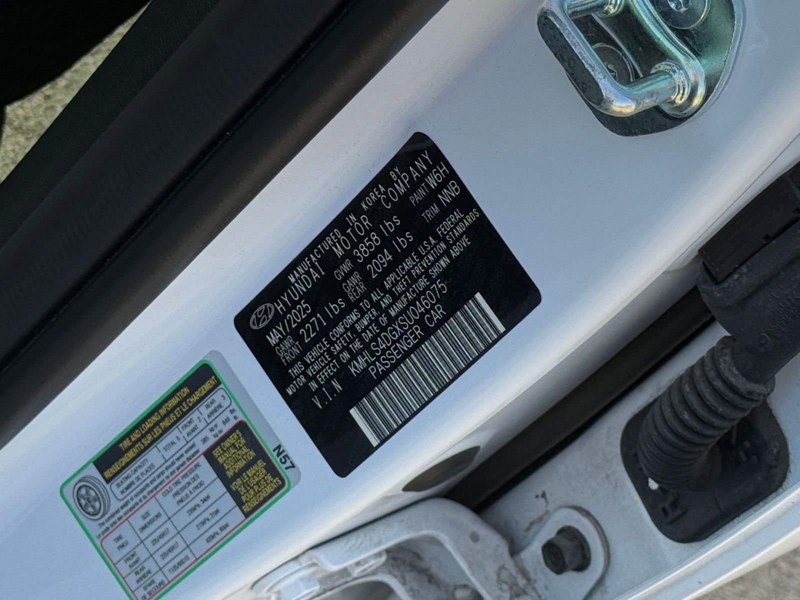 Used 2025 Hyundai Elantra SEL image 31