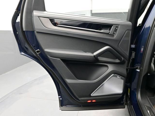 New 2026 Porsche Cayenne Turbo GT image 13