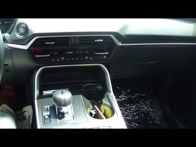 Used 2024 MAZDA CX-90 3.3 Turbo w/ Select Package AWD/4WD image 28