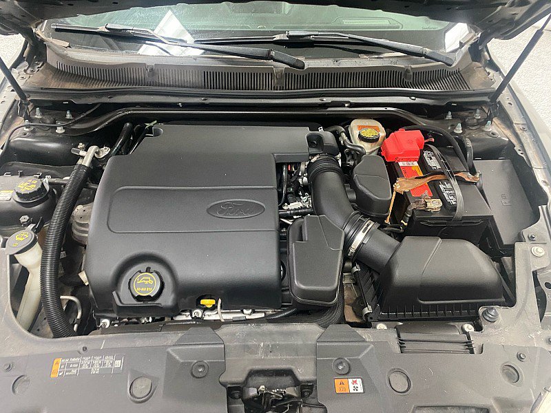 Used 2017 Ford Taurus Limited w/ Driver Assist Package image 21