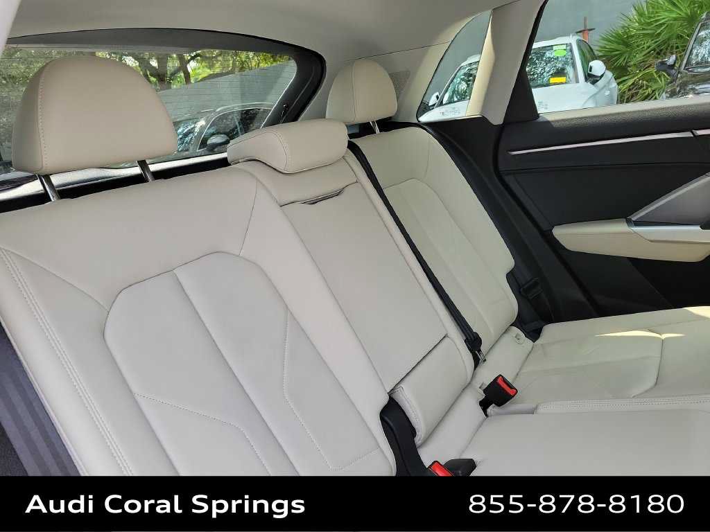 Certified 2024 Audi Q3 2.0T Premium w/ Convenience Package AWD/4WD image 21