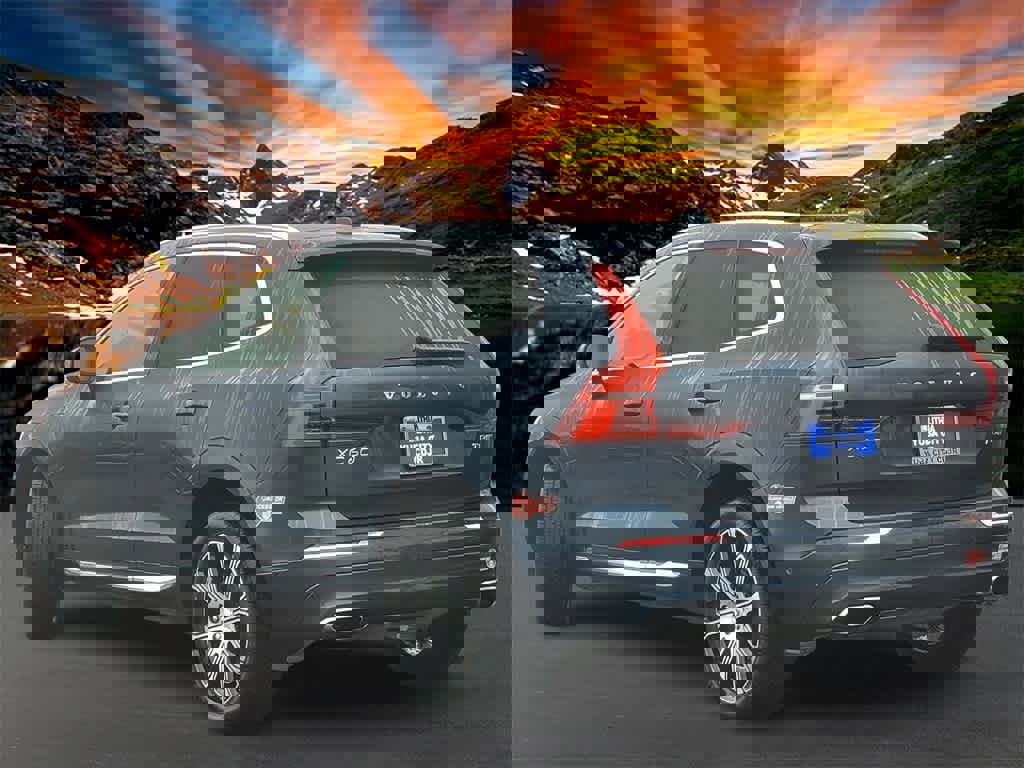 Used 2018 Volvo XC60 T8 Inscription w/ Advanced Package image 4