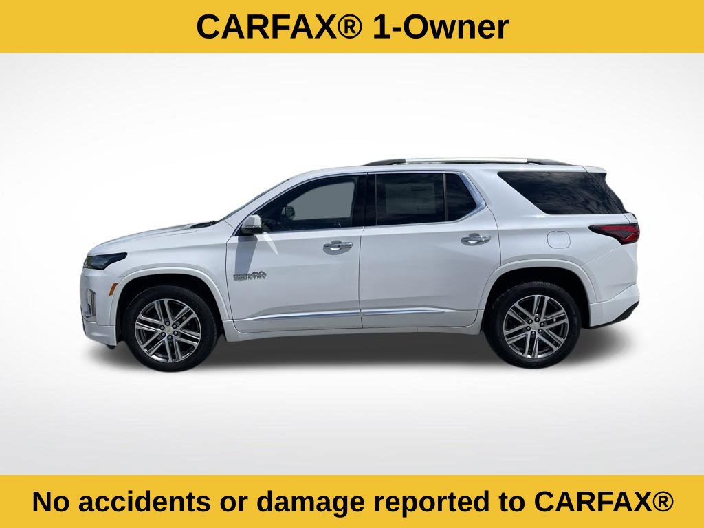 Used 2023 Chevrolet Traverse High Country FWD image 2