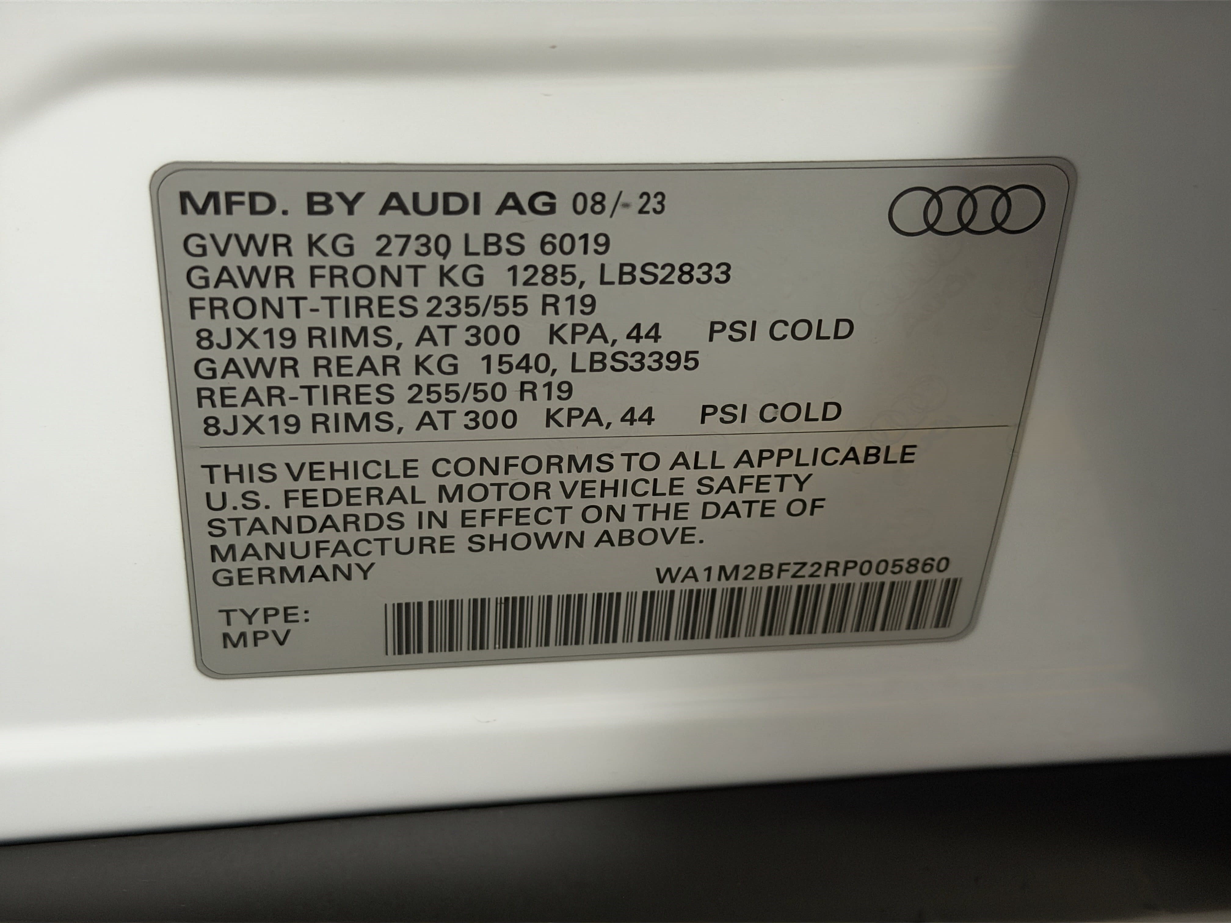 Used 2024 Audi Q4 e-tron Prestige AWD/4WD image 27