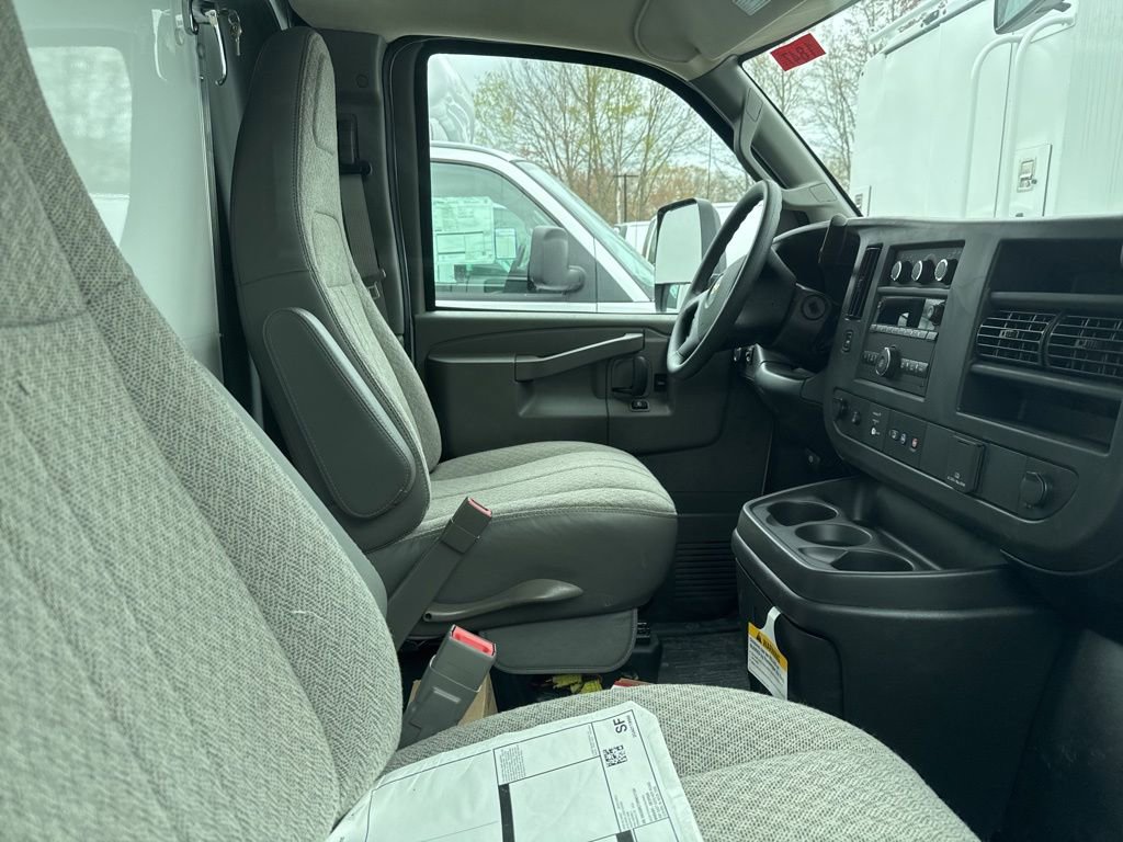New 2024 Chevrolet Express 3500 w/ Power Convenience Package RWD image 3