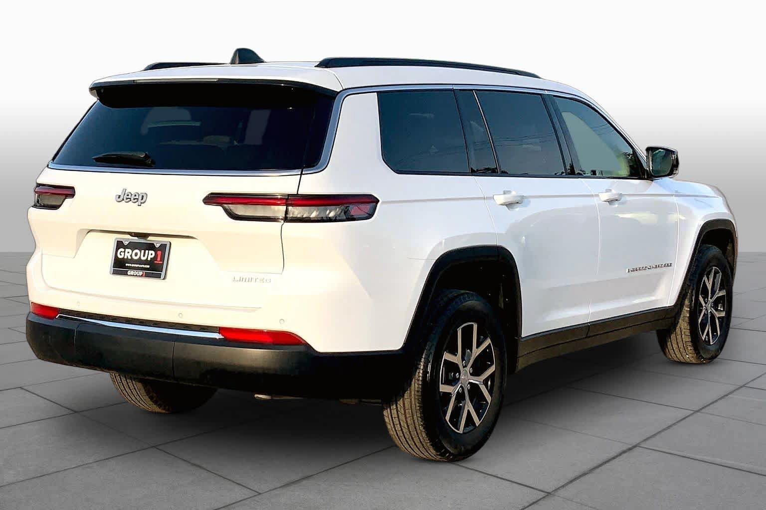 Used 2025 Jeep Grand Cherokee L Limited RWD image 13