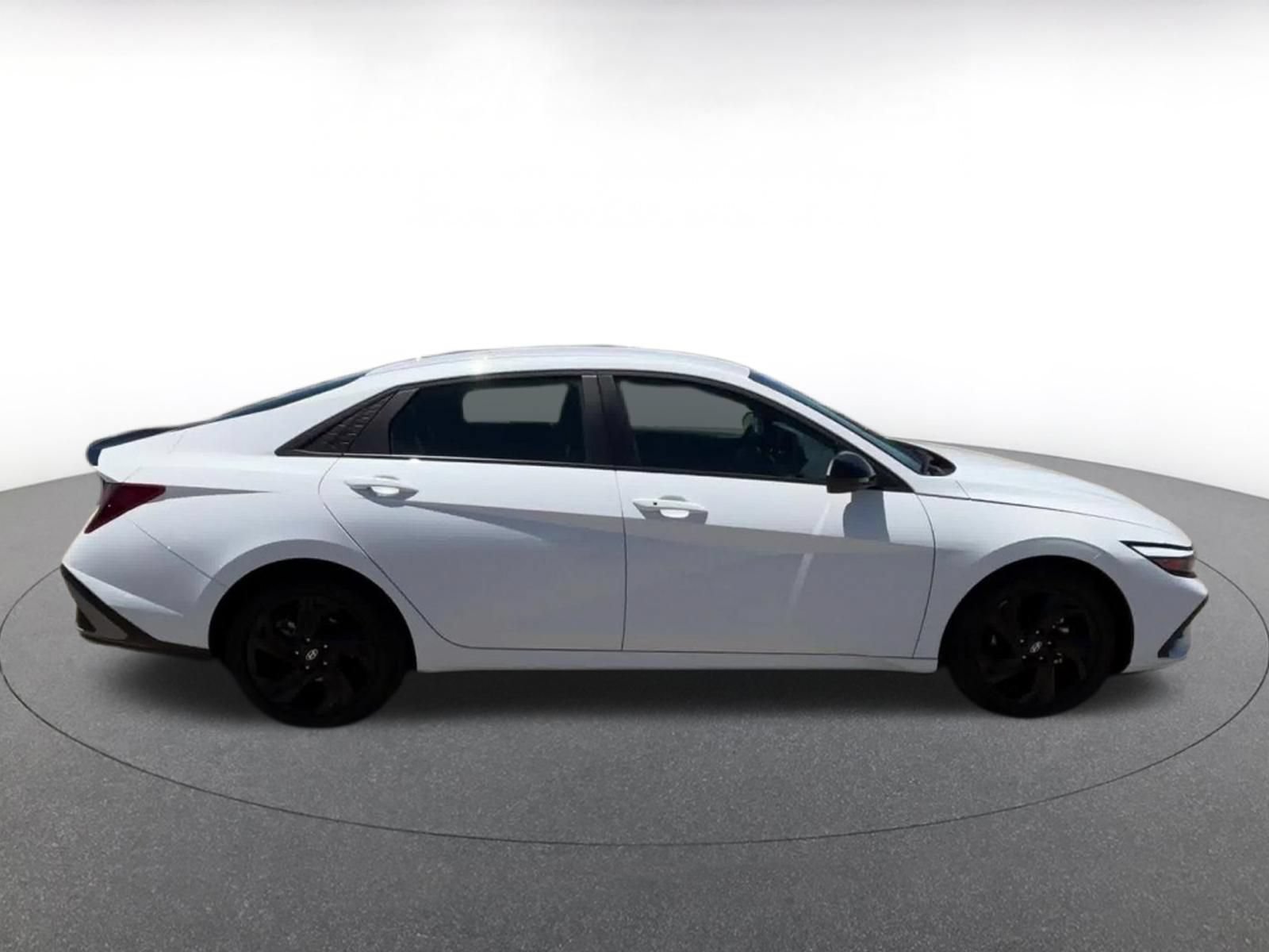 Used 2026 Hyundai Elantra Sport FWD image 16