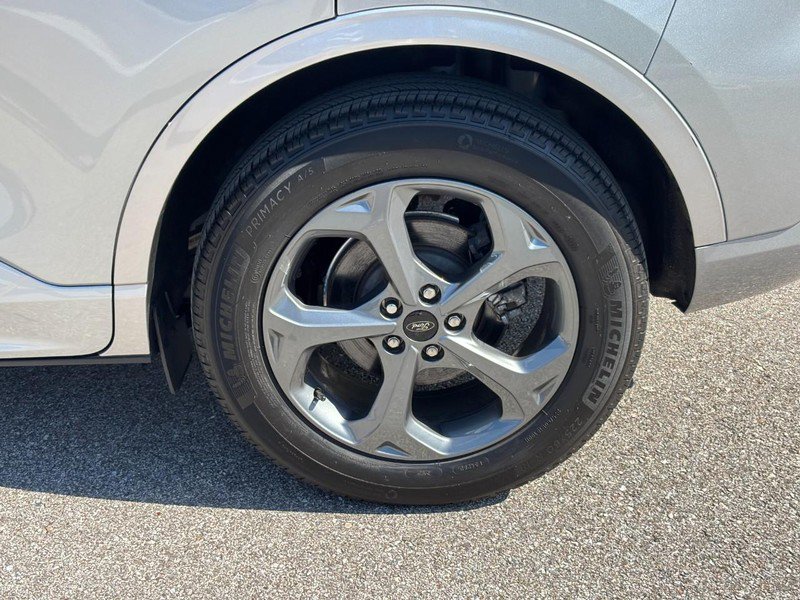 Used 2024 Ford Escape ST-Line w/ Tech Pack #1 AWD/4WD image 10