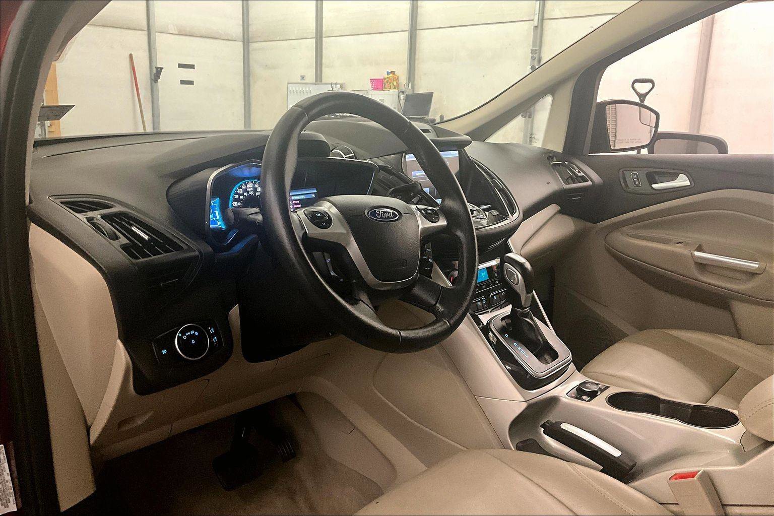 Used 2015 Ford C-MAX Energi SEL w/ Equipment Group 302A image 13