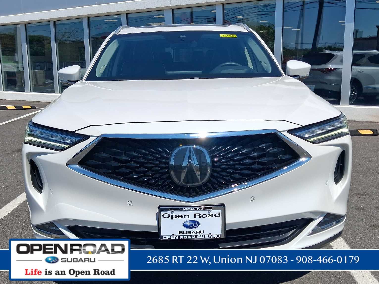 Used 2024 Acura MDX SH-AWD w/ Advance Package image 2