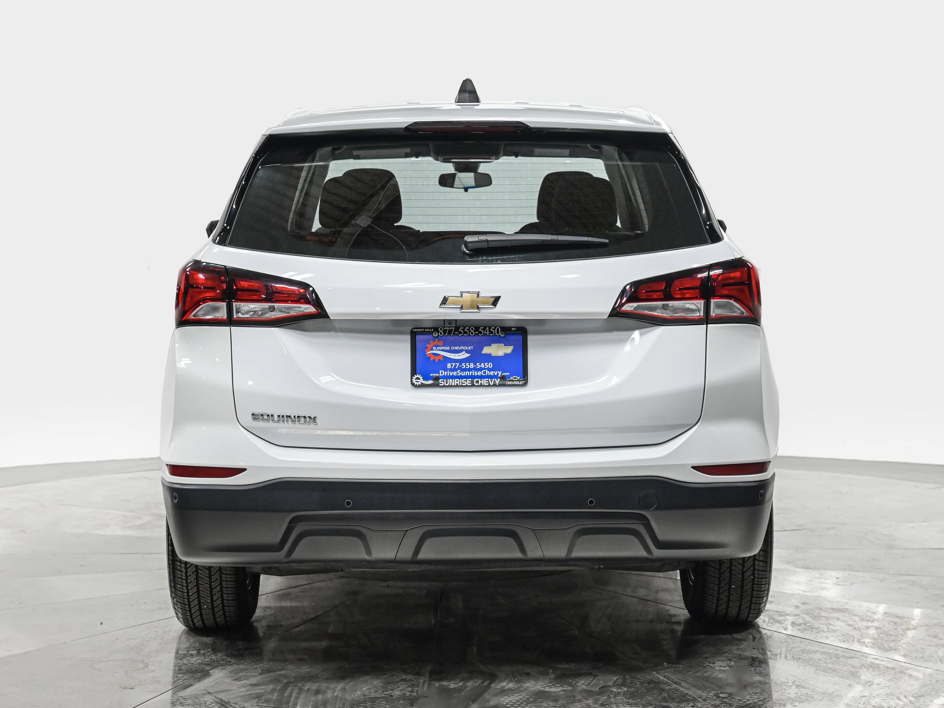 Used 2024 Chevrolet Equinox LS FWD image 5