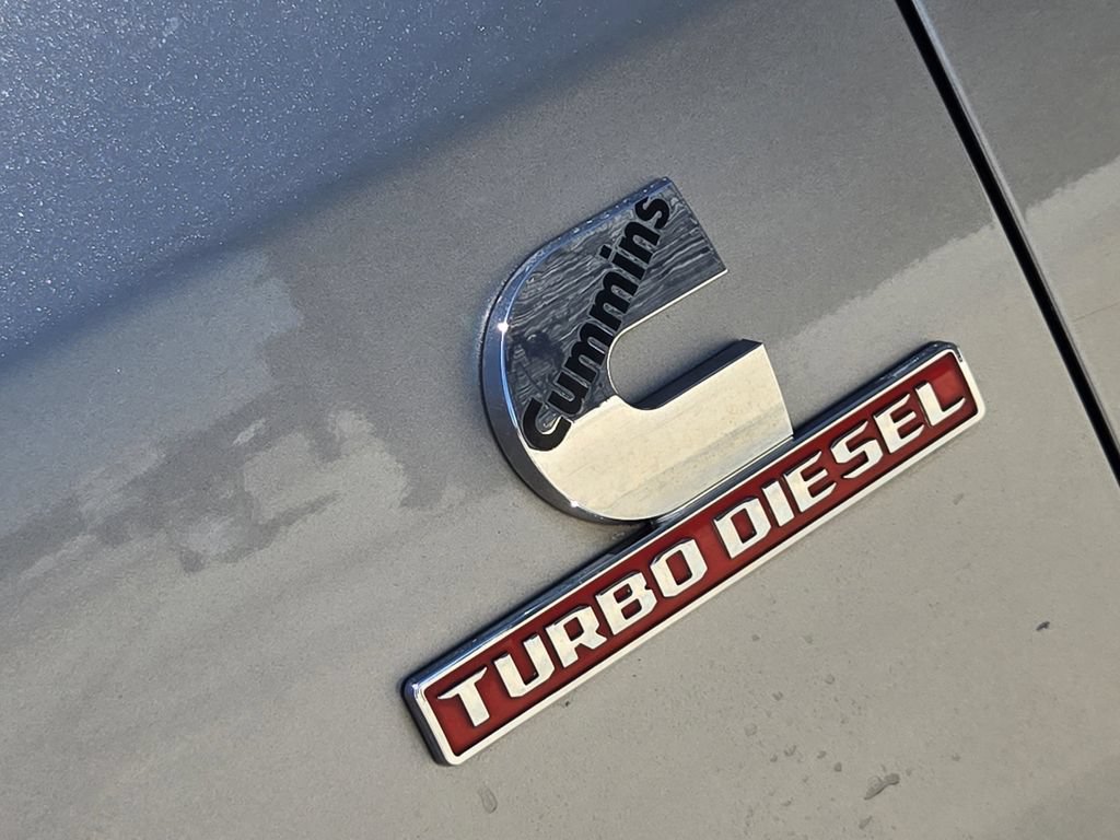 Used 2019 RAM 2500 Laramie AWD/4WD image 9