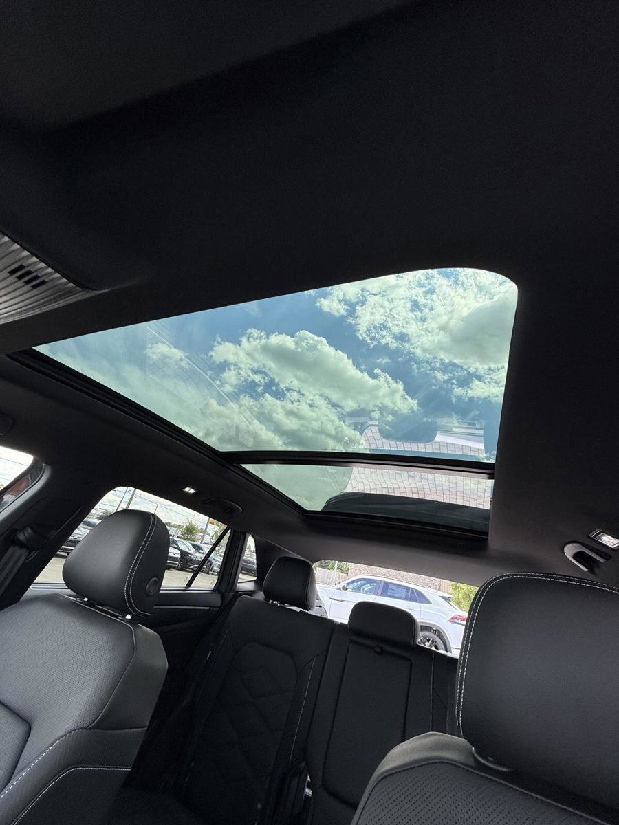 New 2026 Volkswagen Atlas Cross Sport SE image 13