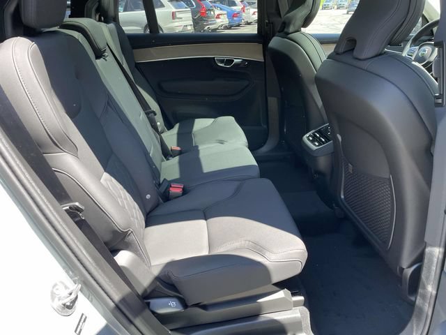 New 2026 Volvo XC90 B5 Core AWD/4WD image 18
